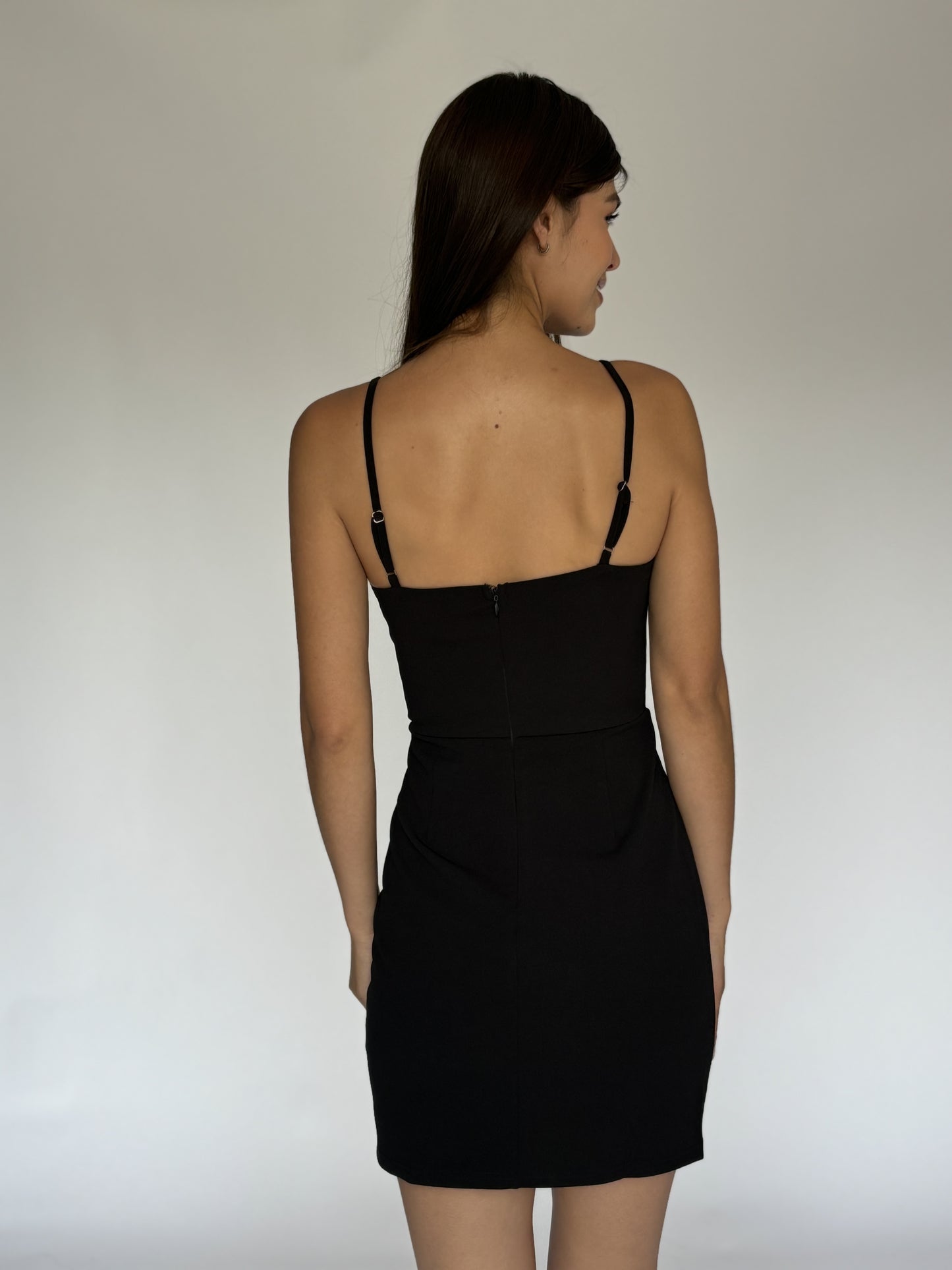 VESTIDO CORTO CON FLOR