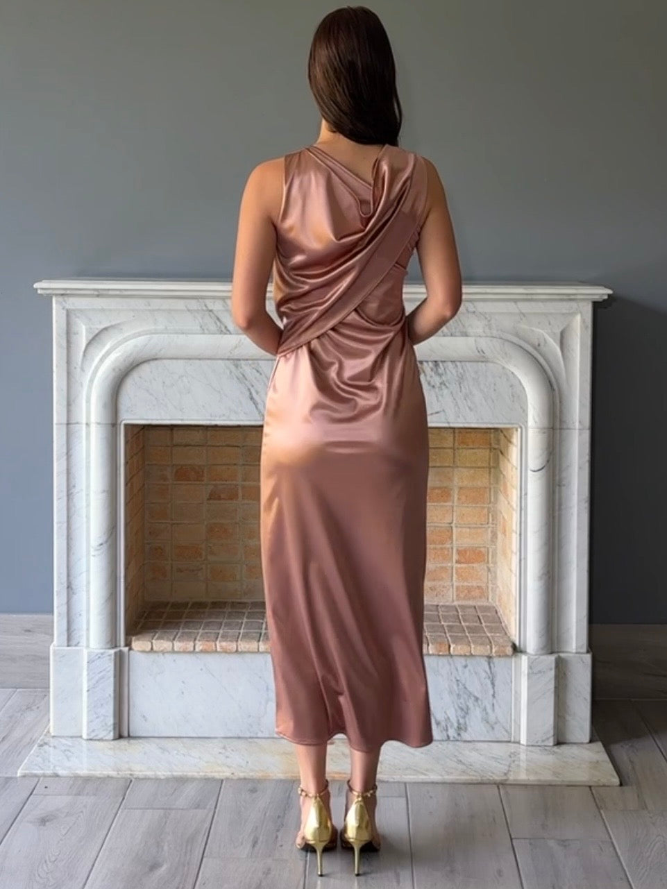 VESTIDO MIDI D9108