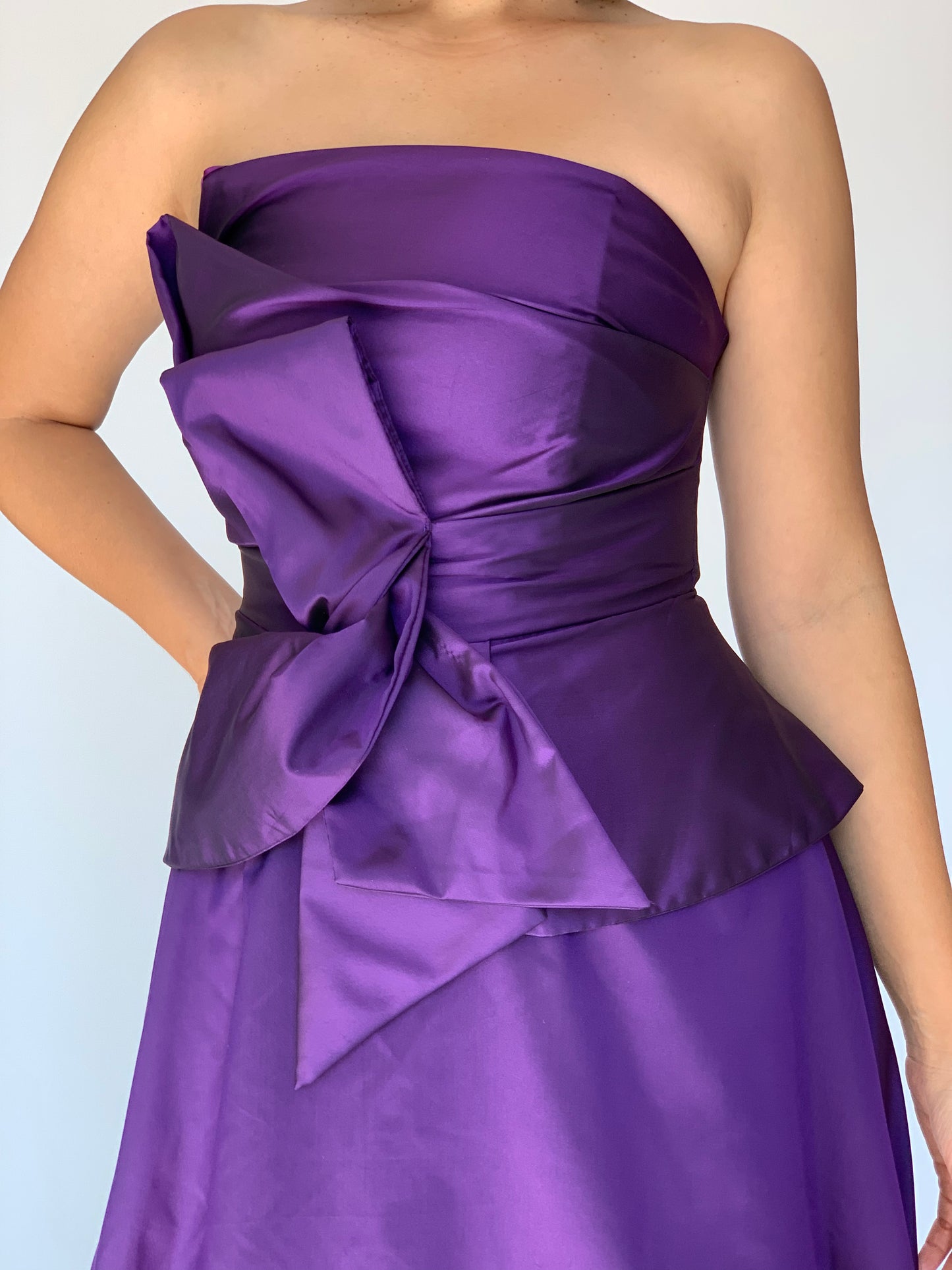 VESTIDO MORADO