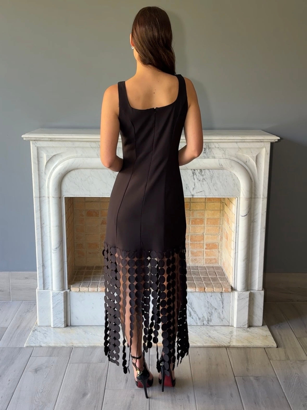 VESTIDO MIDI NEGRO DW001