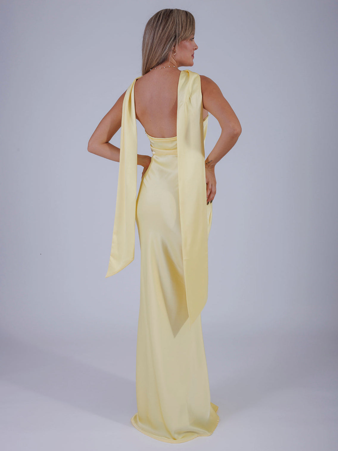 VESTIDO AMARILLO D8165