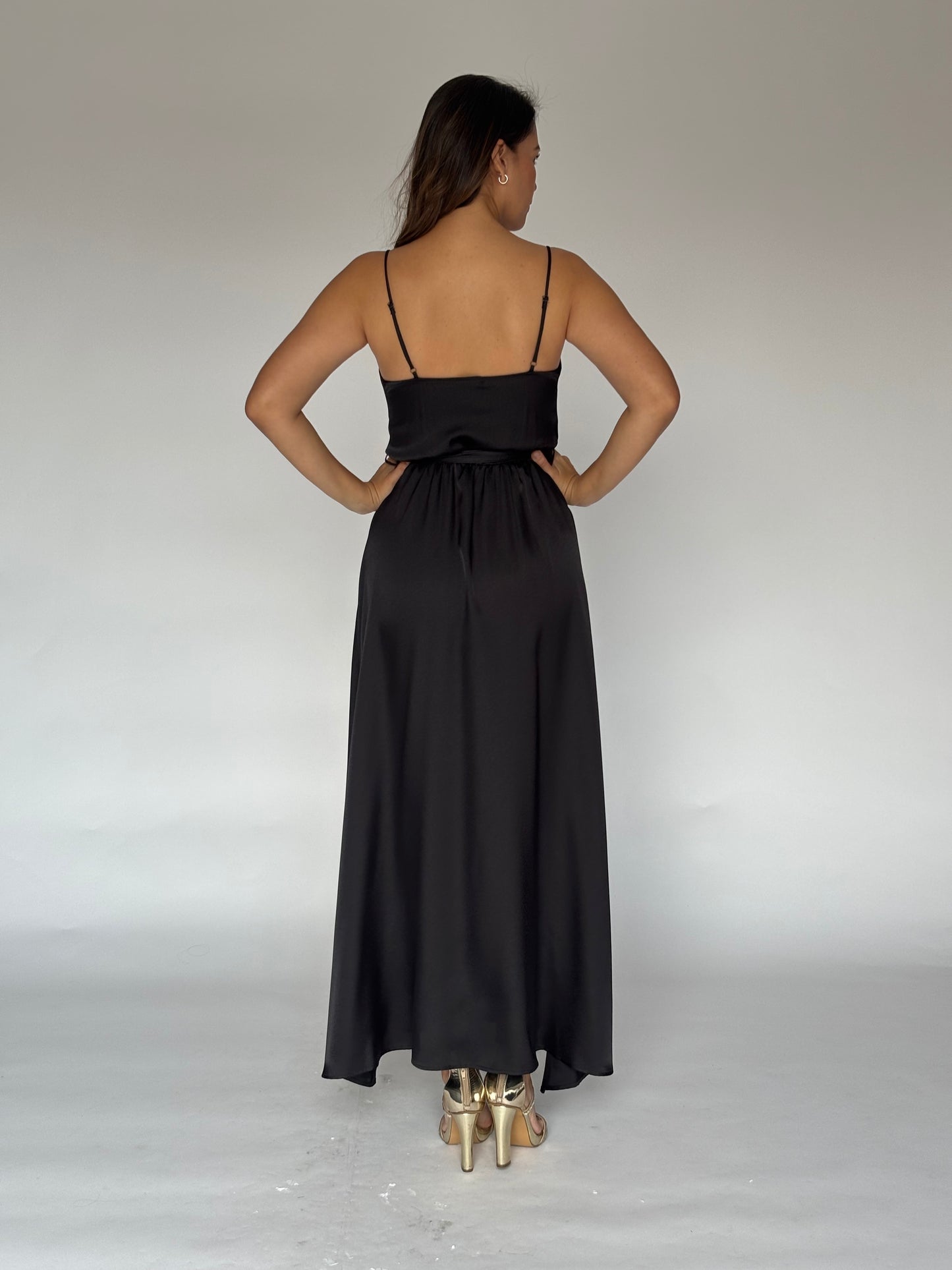 VESTIDO NEGRO D7408