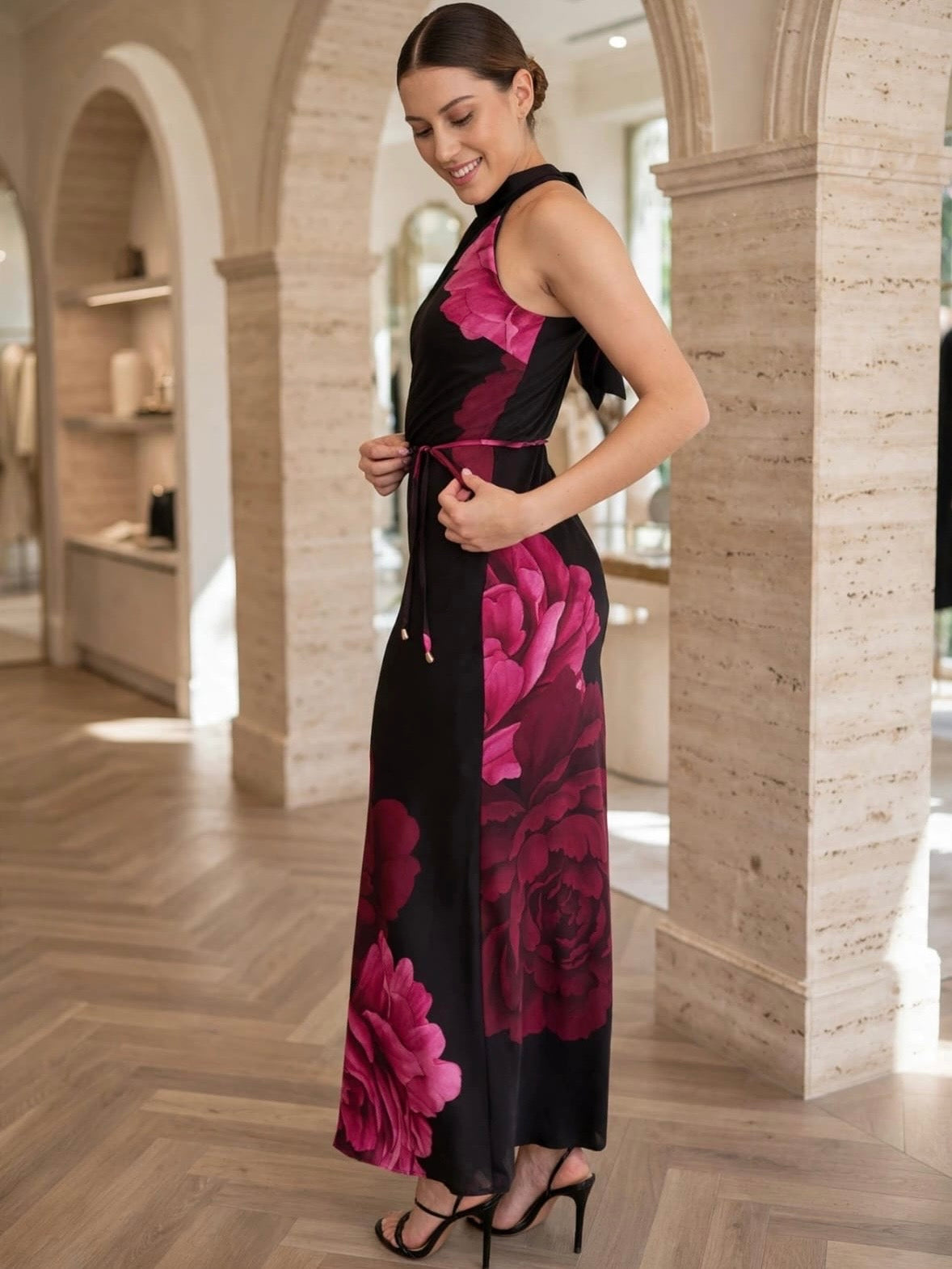 VESTIDO NEGRO CON FLOR 3864K