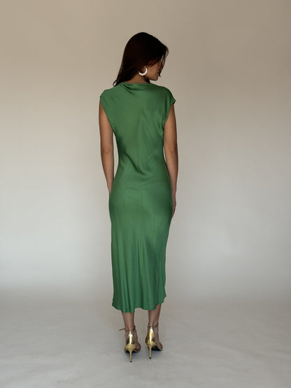 VESTIDO VERDE