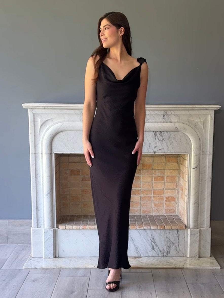 VESTIDO NEGRO D11740