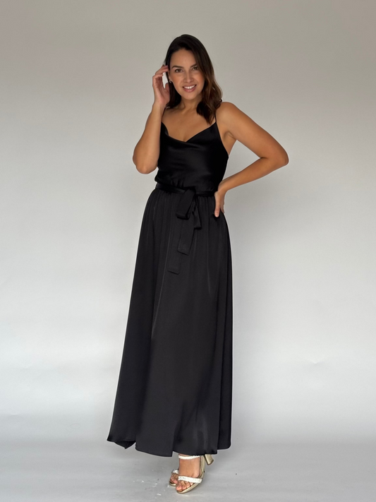 VESTIDO NEGRO D7408