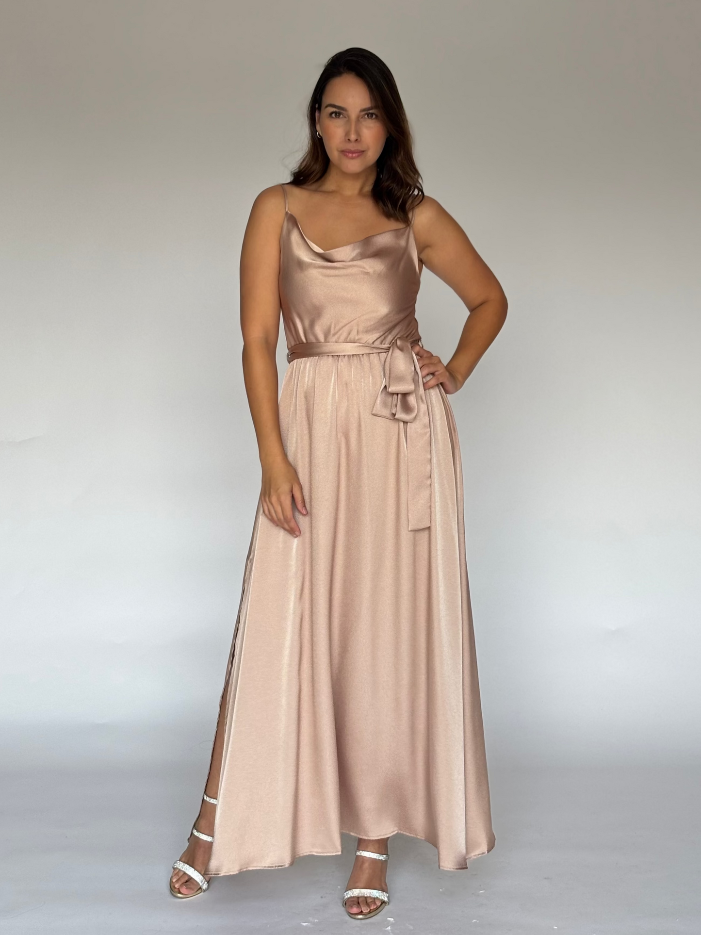 VESTIDO  DORADO D7408