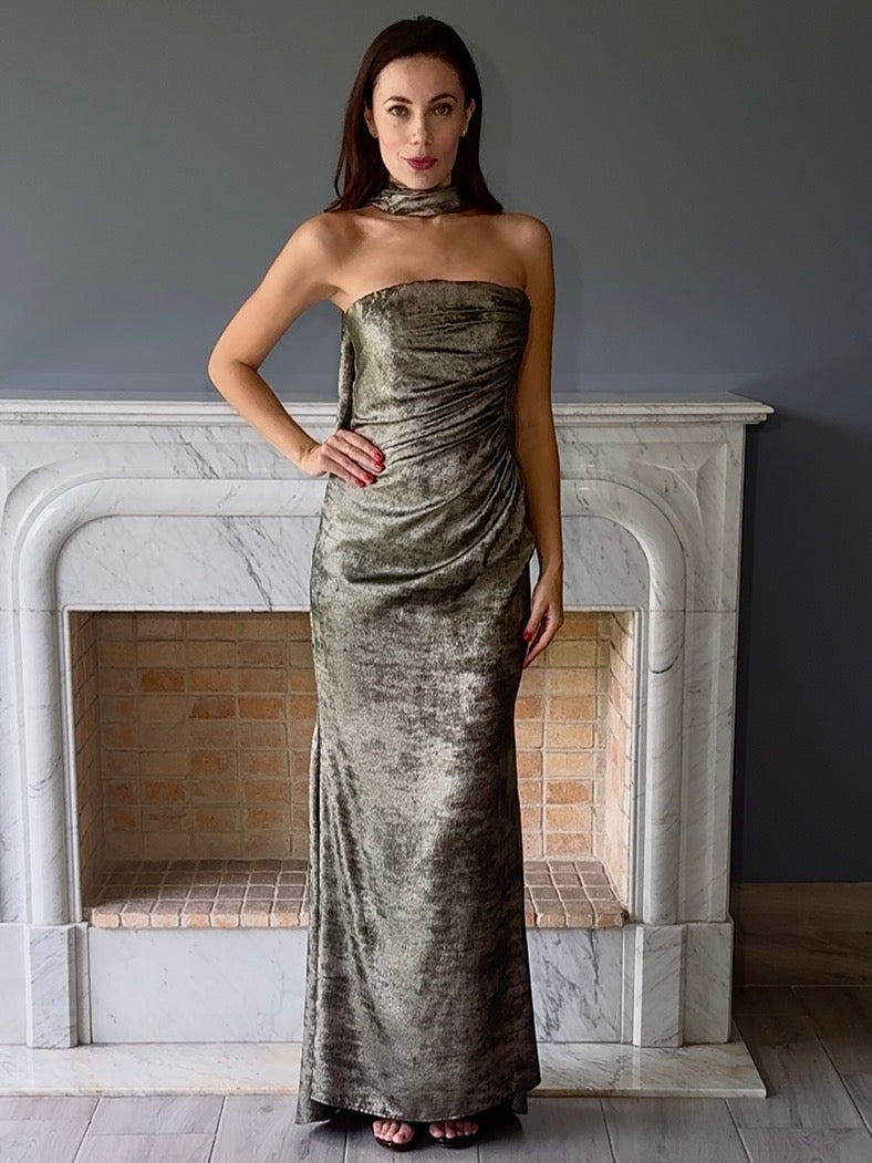 VESTIDO PLATEADO 2647