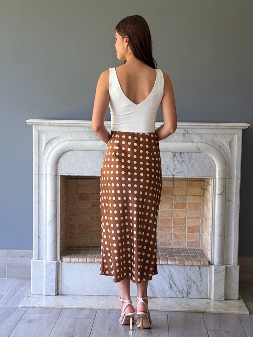 FALDA CON LUNARES CAFE T1173