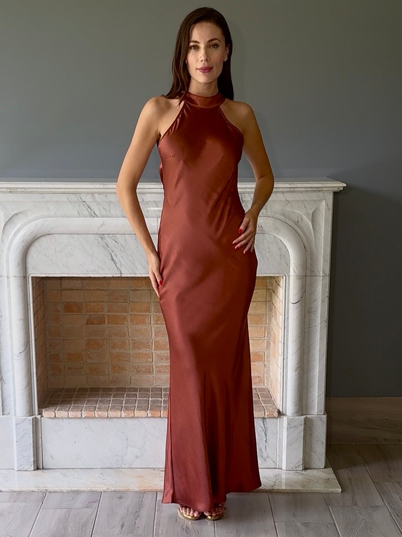 VESTIDO LARGO MARRON N2330