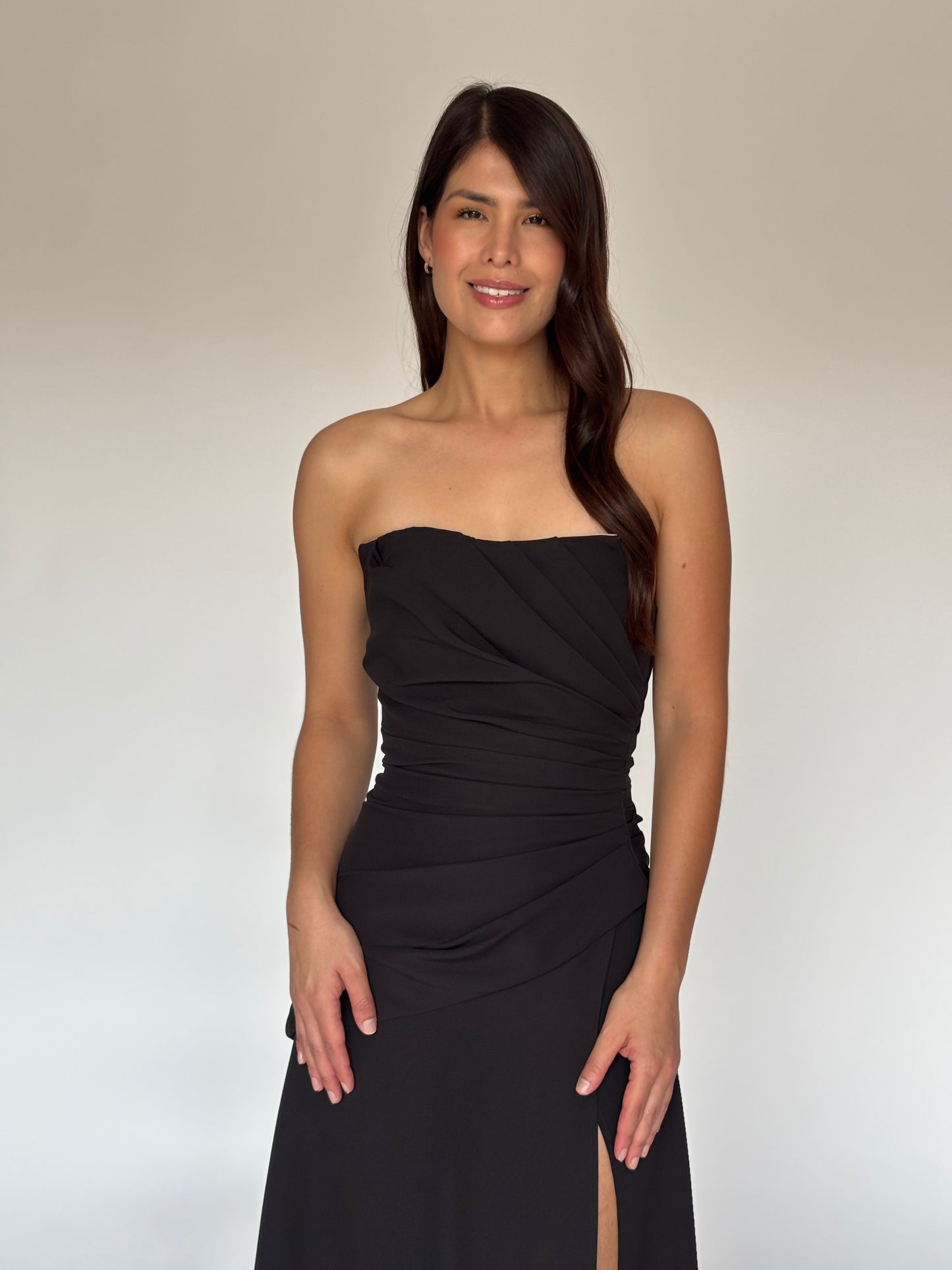 VESTIDO NEGRO D11075