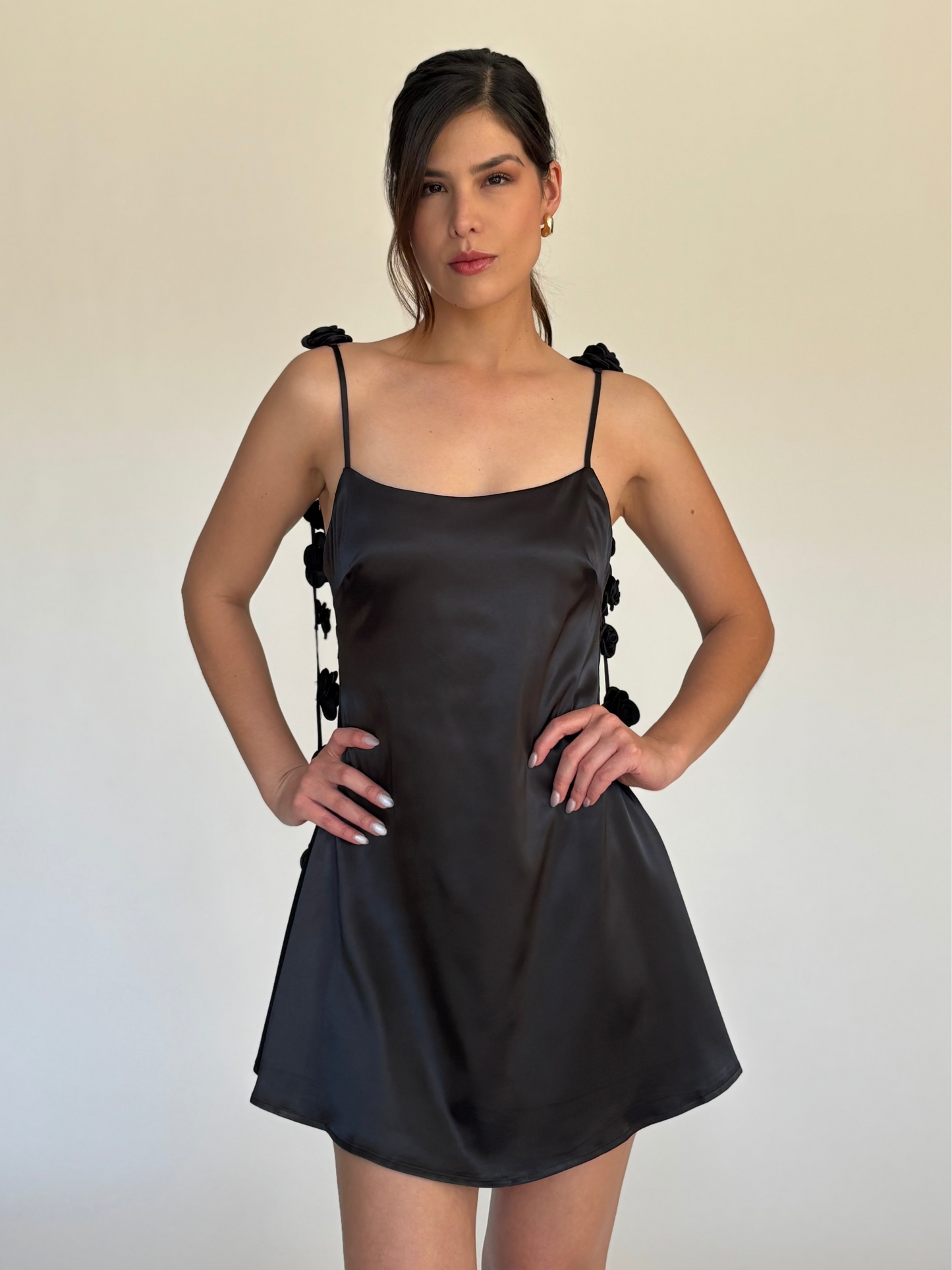 VESTIDO NEGRO D7237