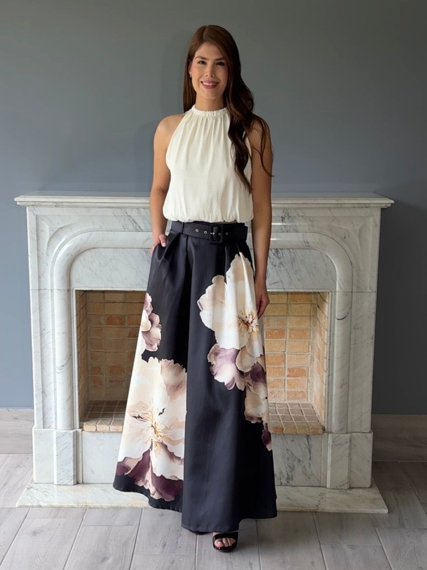 FALDA  NEGRA ESTAMPADA K7713