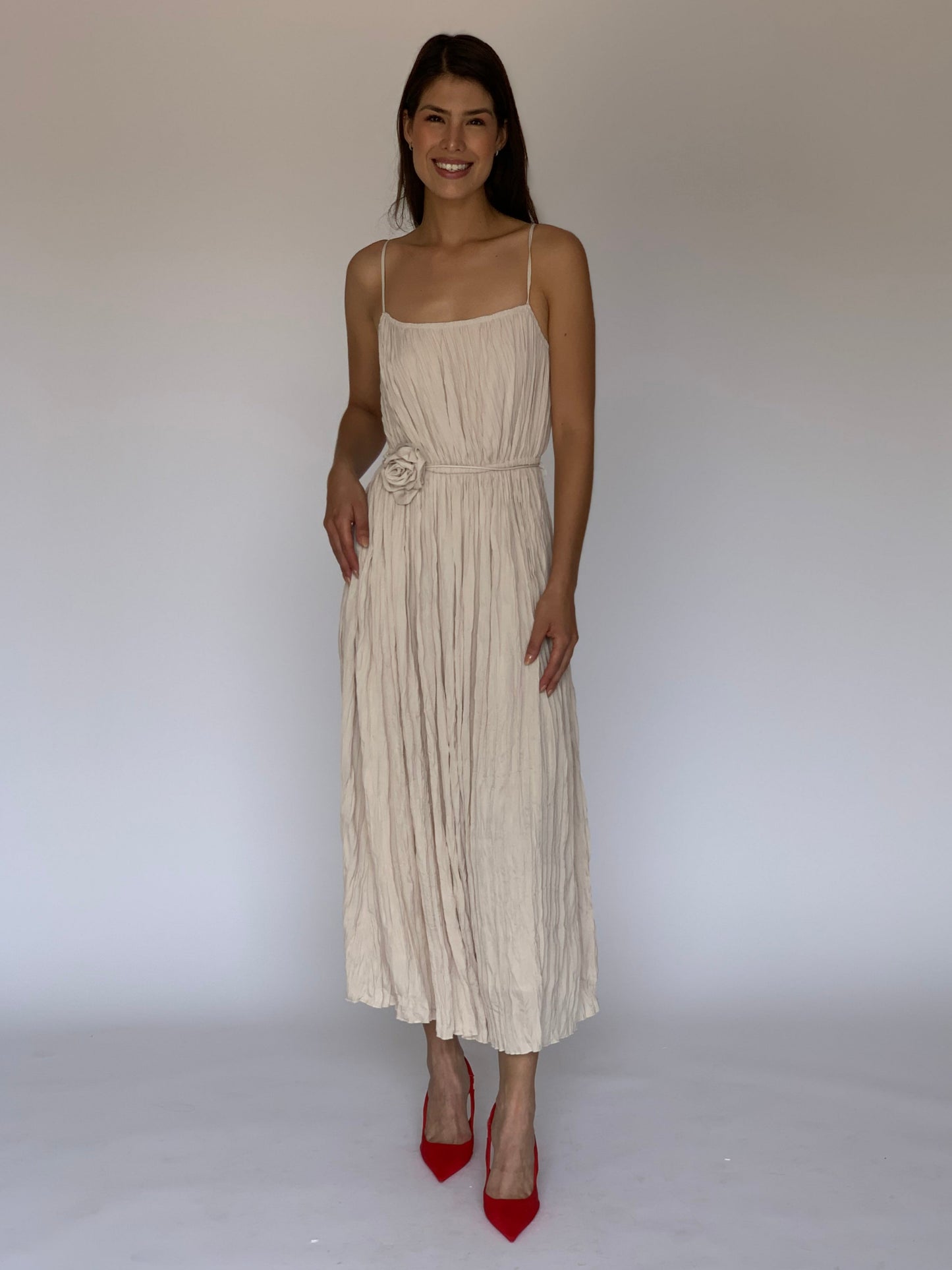 VESTIDO BEIGE LD5569