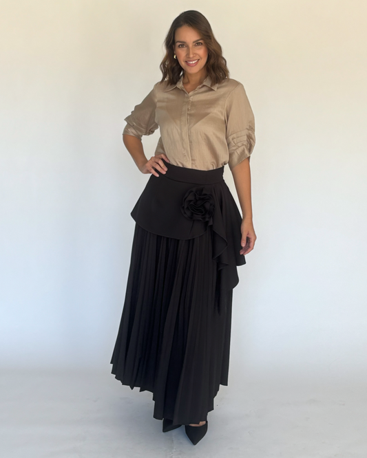 Falda Maxi Plisada Flor Negra