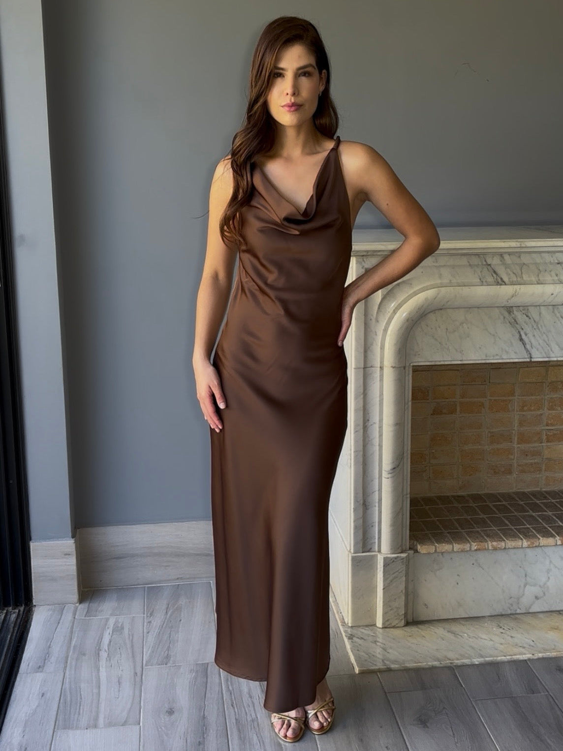 Vestido midi café CP112