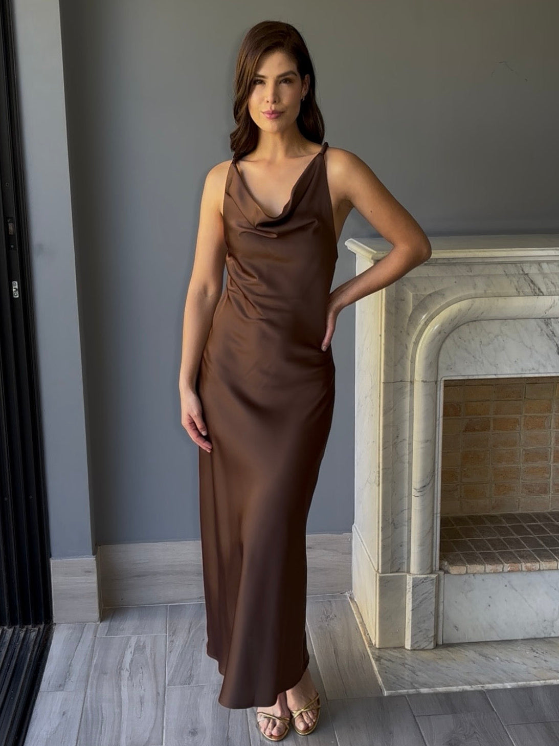 Vestido midi café CP112