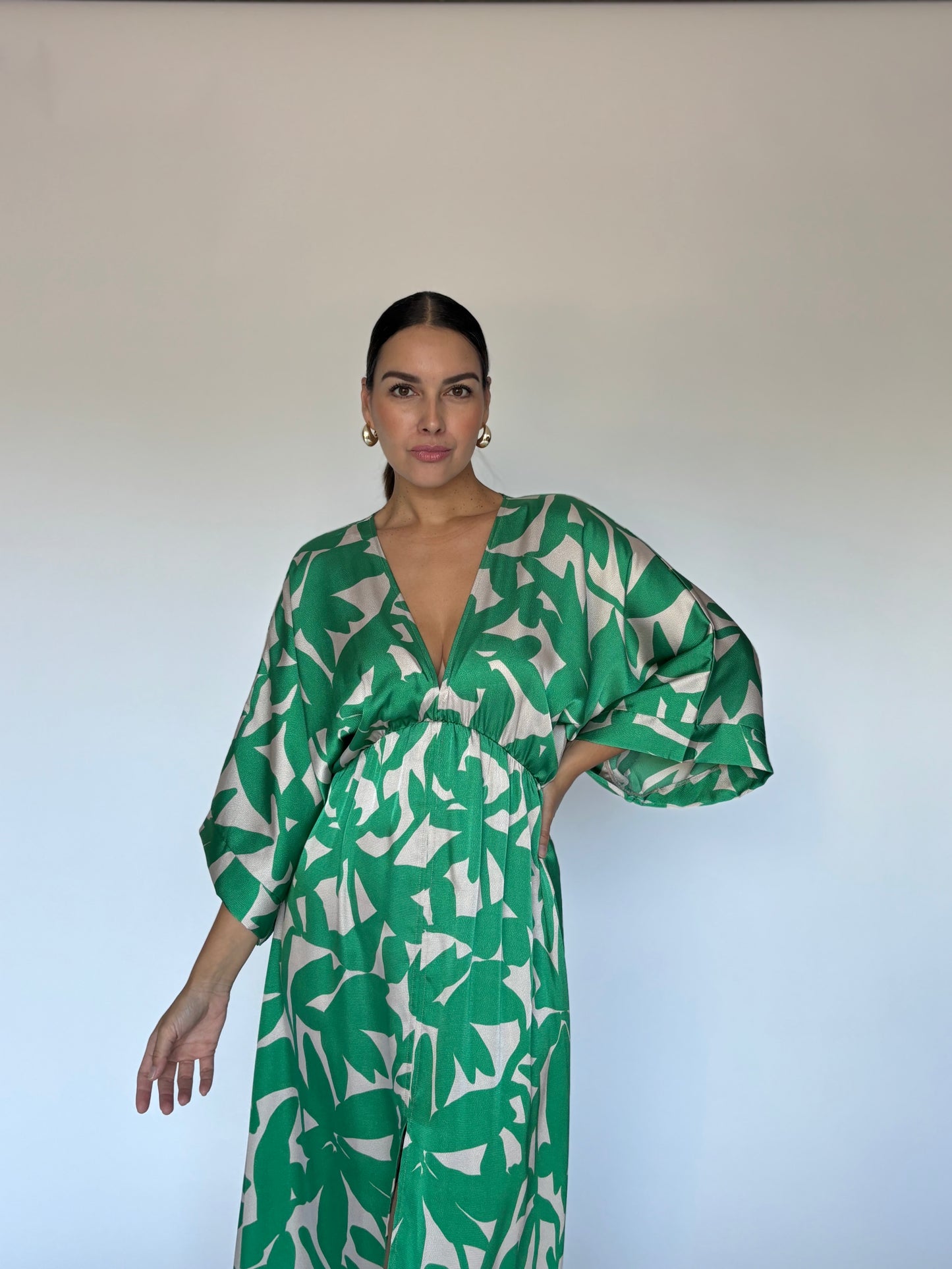 VESTIDO DE HOJAS D8837