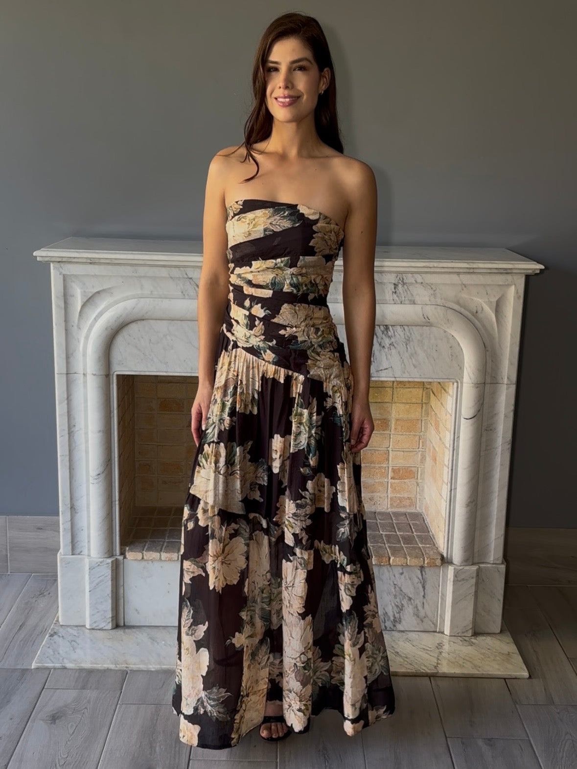 VESTIDO ESTRAPLE FLOREADO D11977