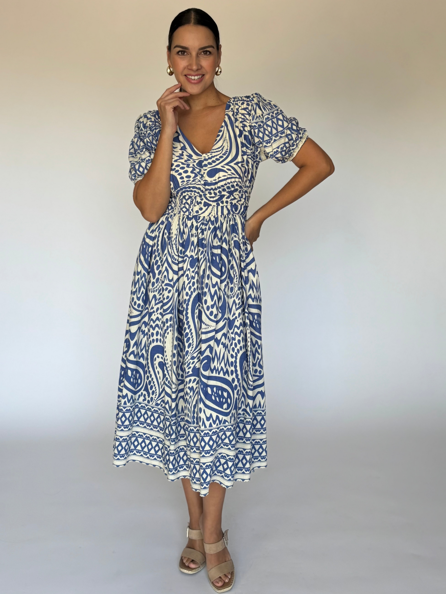 VESTIDO MIDI AZUL ESTAMPADO Y8188