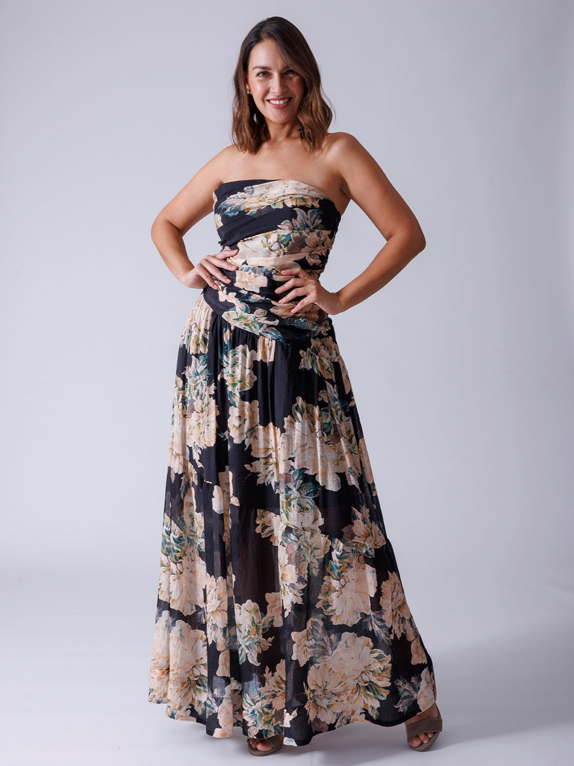 VESTIDO ESTRAPLE FLOREADO D11977