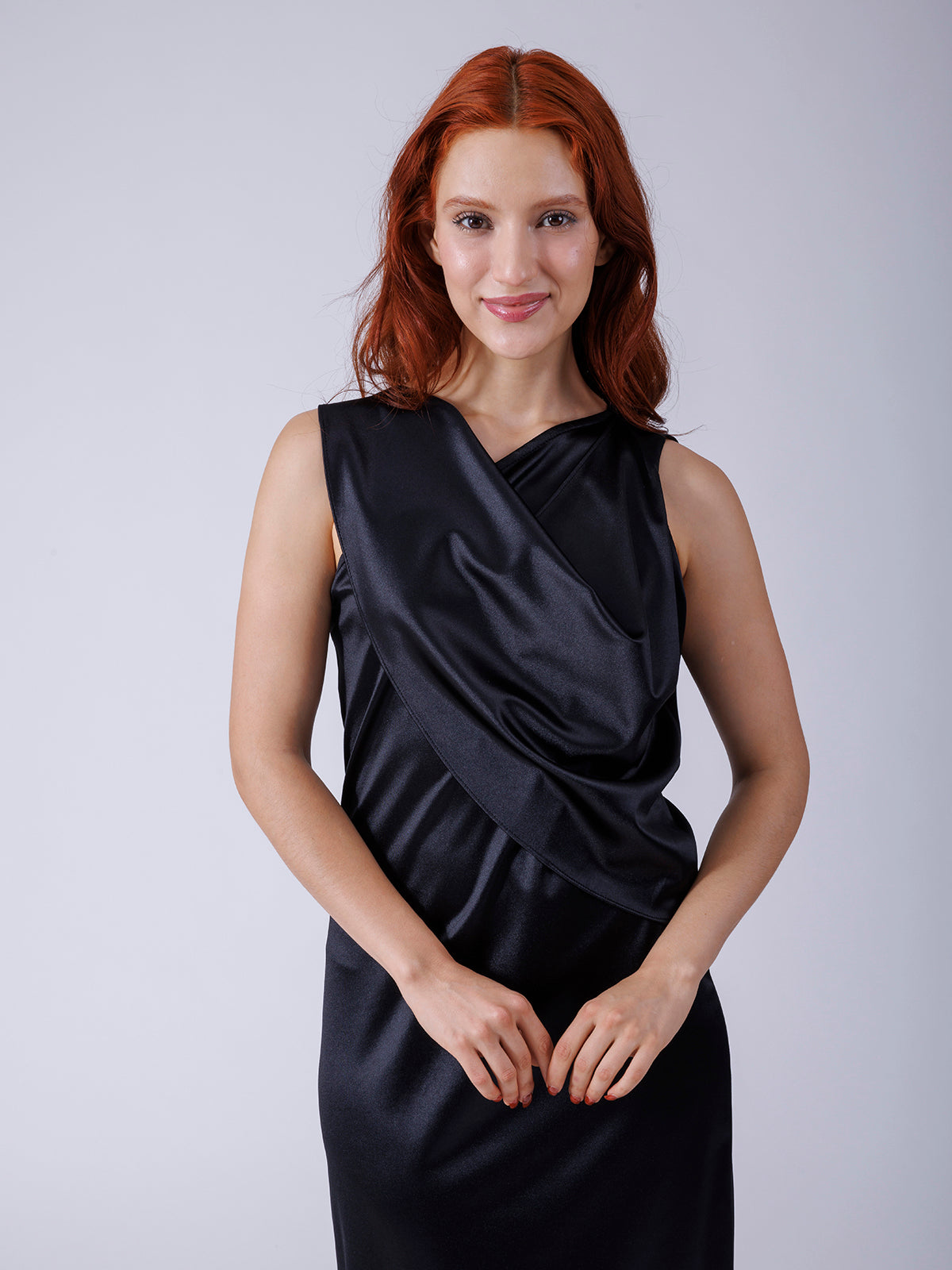 VESTIDO MIDI NEGRO D9108